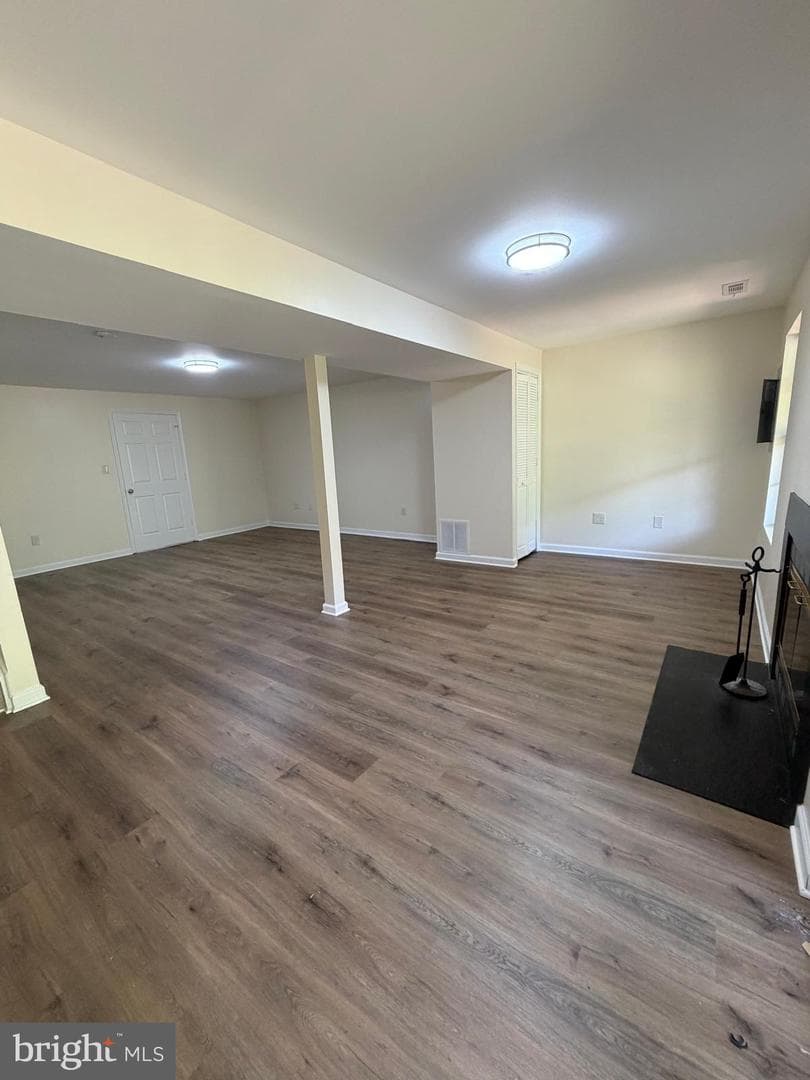 298 Moseby Drive photo 11