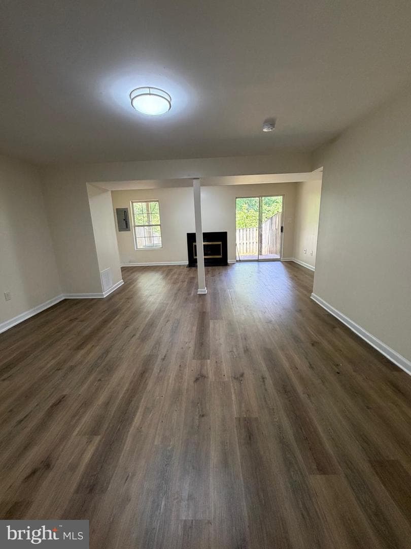 298 Moseby Drive photo 7