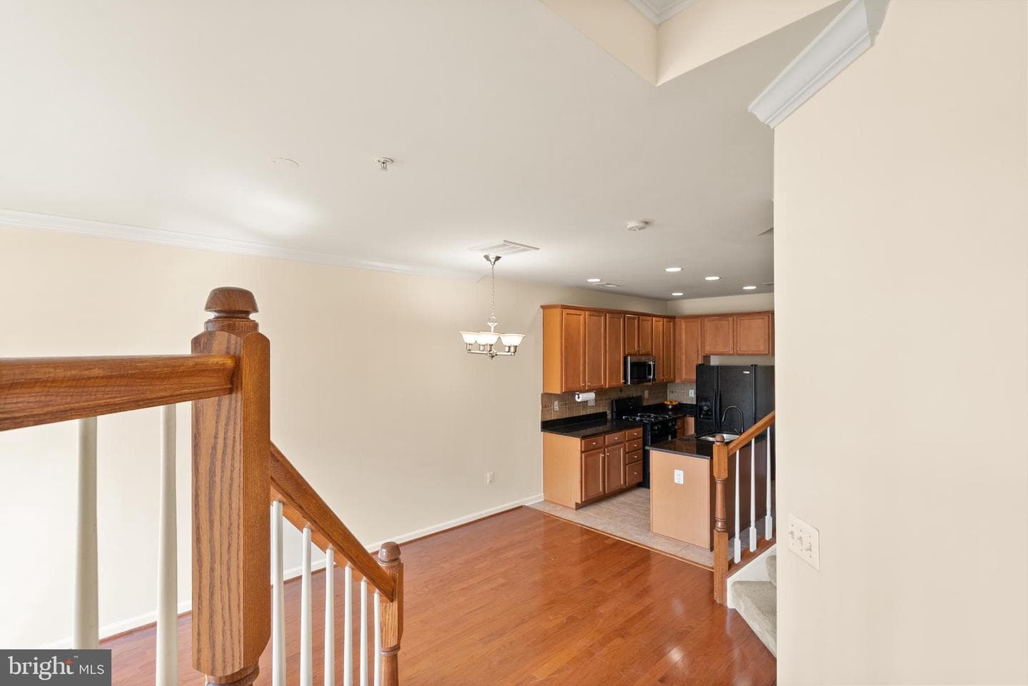 9612 Wigfall Way photo 3