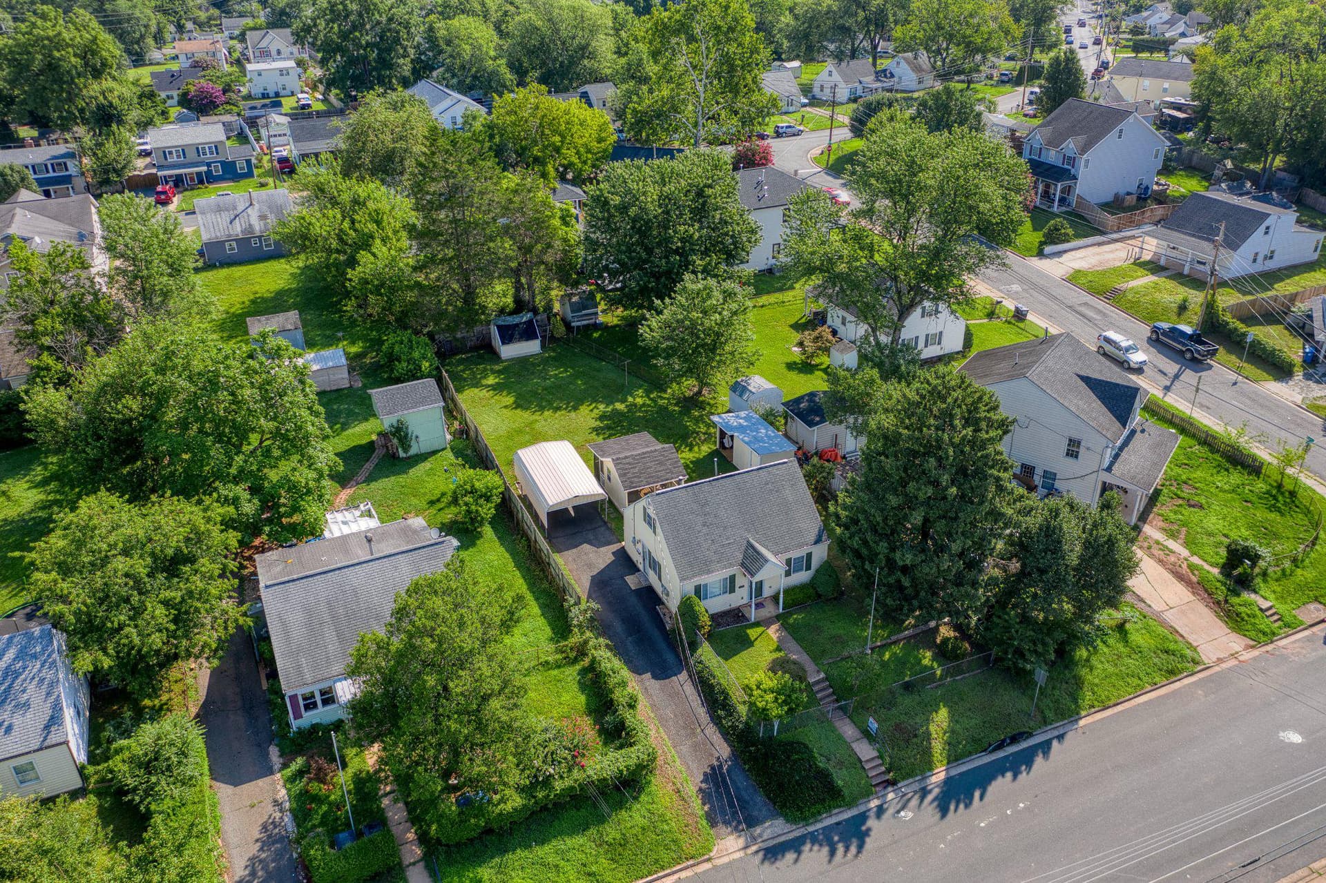 192 Cabbel Drive photo 34