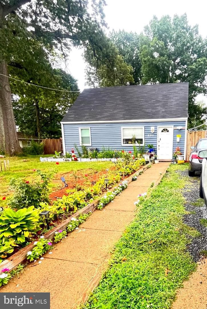 251 Kent Drive photo 1