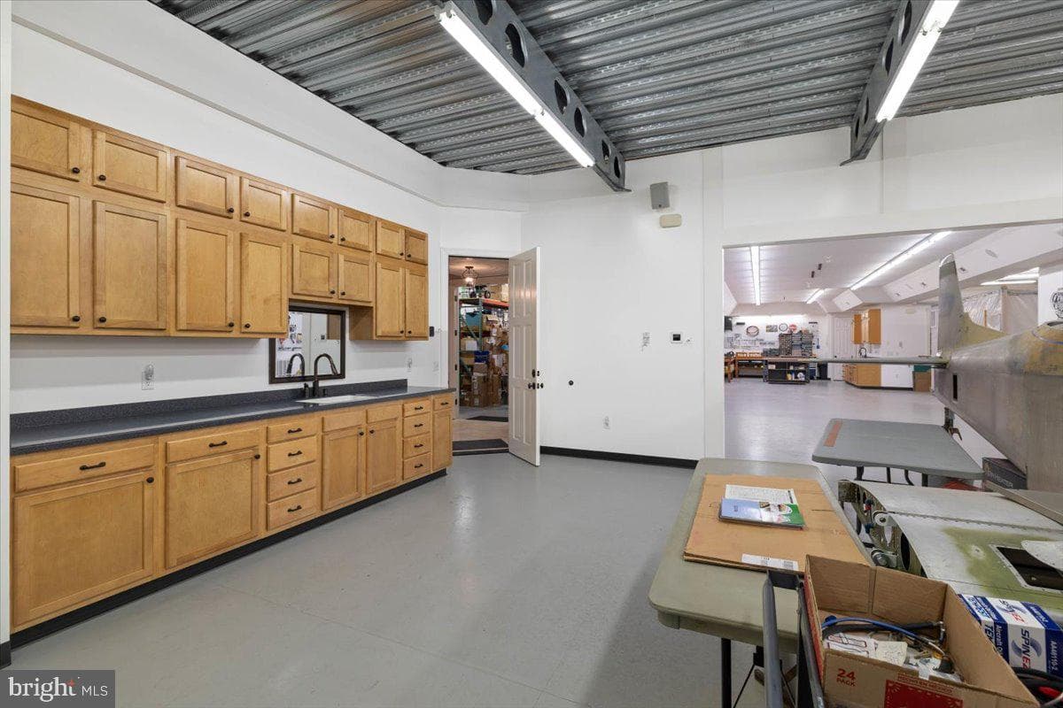 4255 Fortress Drive photo 27
