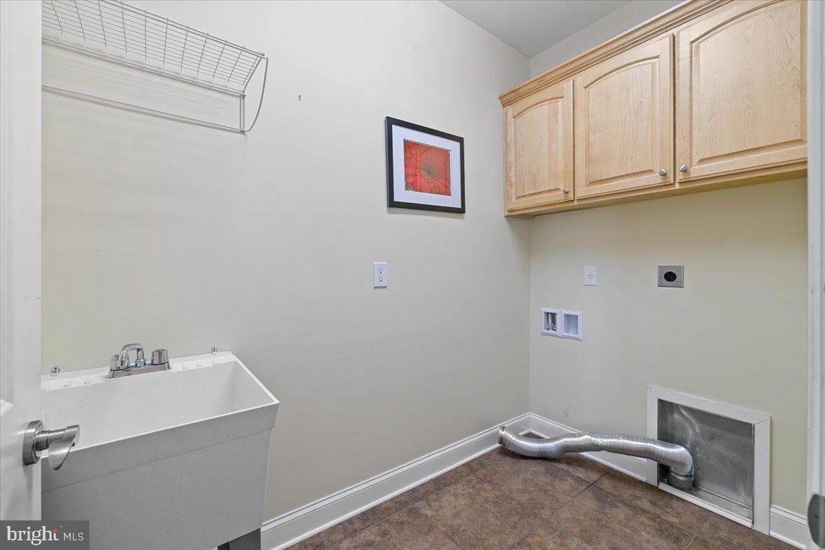 110 Phoenix Blvd NW photo 11