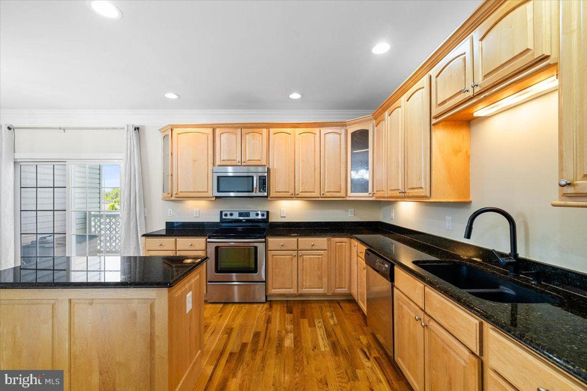110 Phoenix Blvd NW photo 9