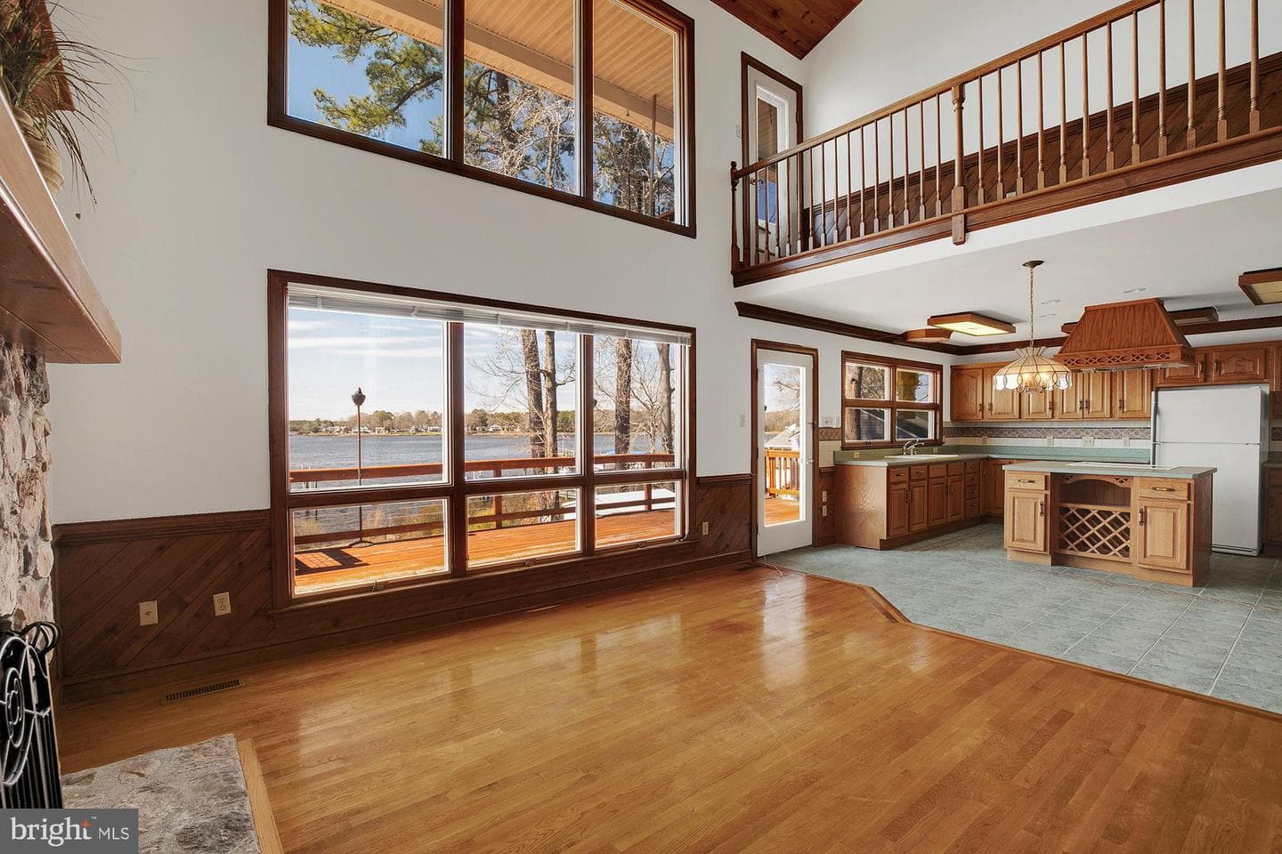147 Beach Drive photo 35