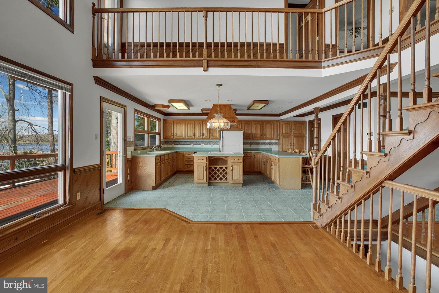 147 Beach Drive photo 36