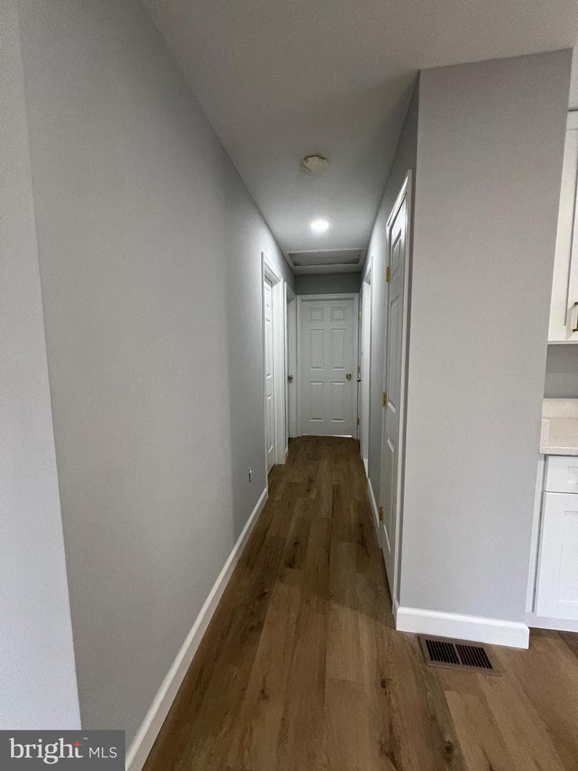 726 Courthouse Drive photo 6