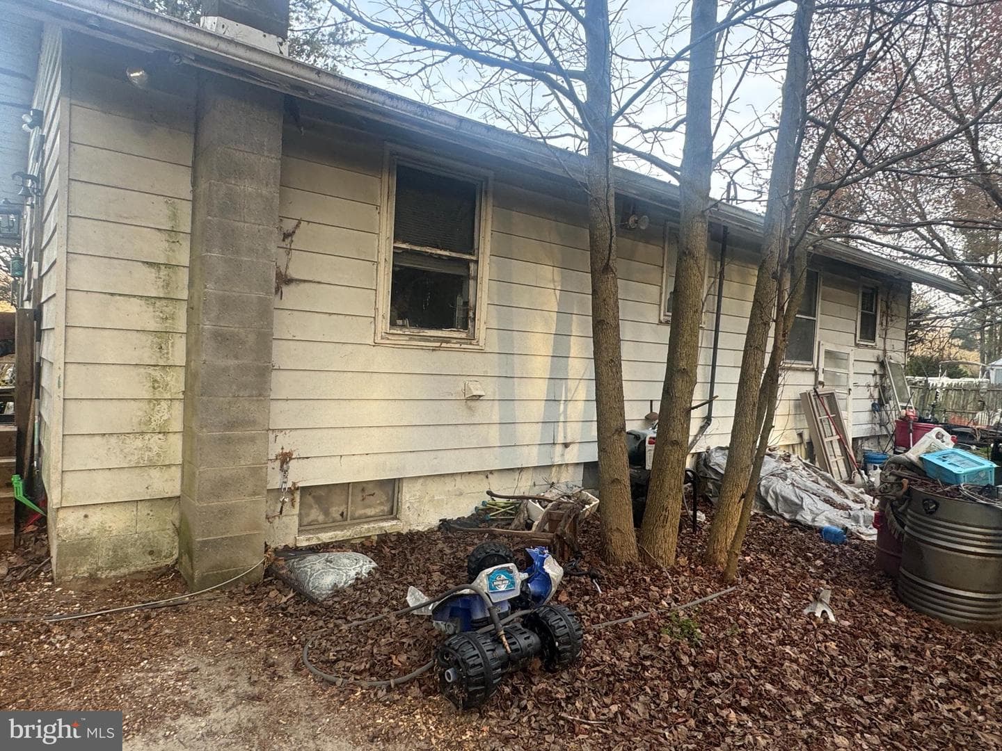 1059 Regent Rd photo 3