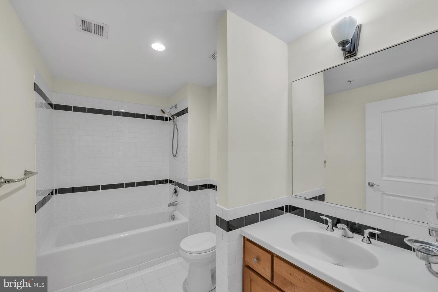 4250 Granby Street #105 photo 43