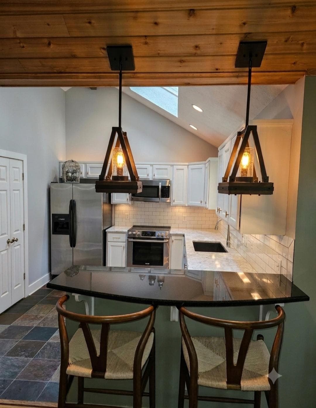 457 E Catoctin Drive photo 3