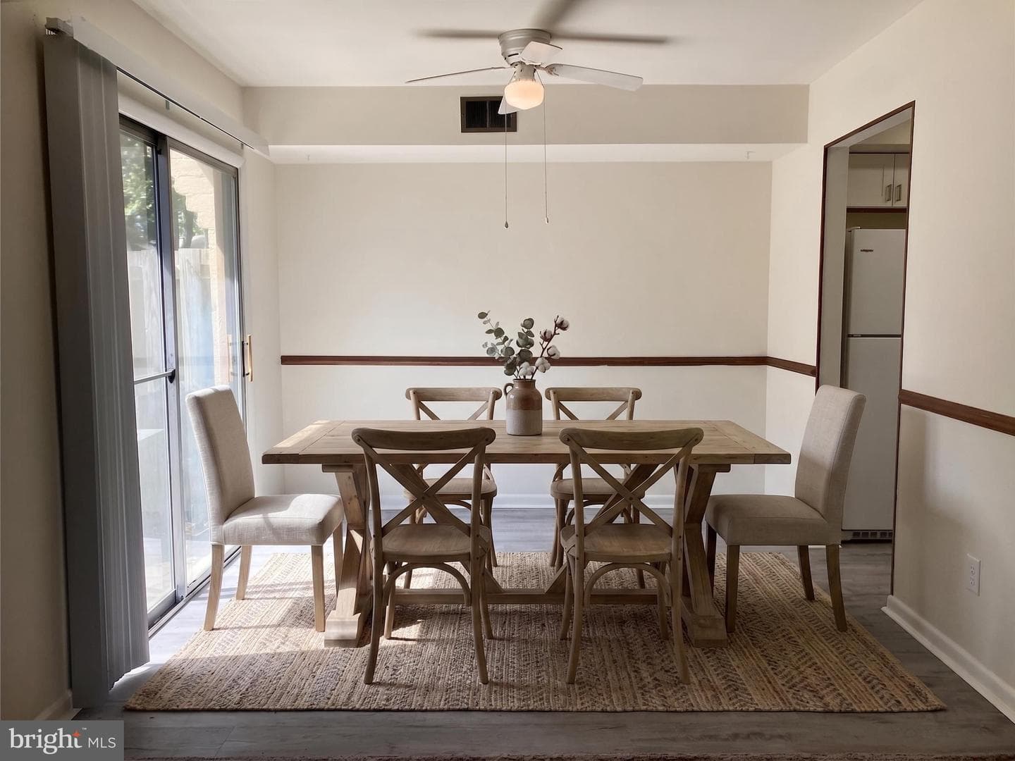 1601 Malibu Place photo 3
