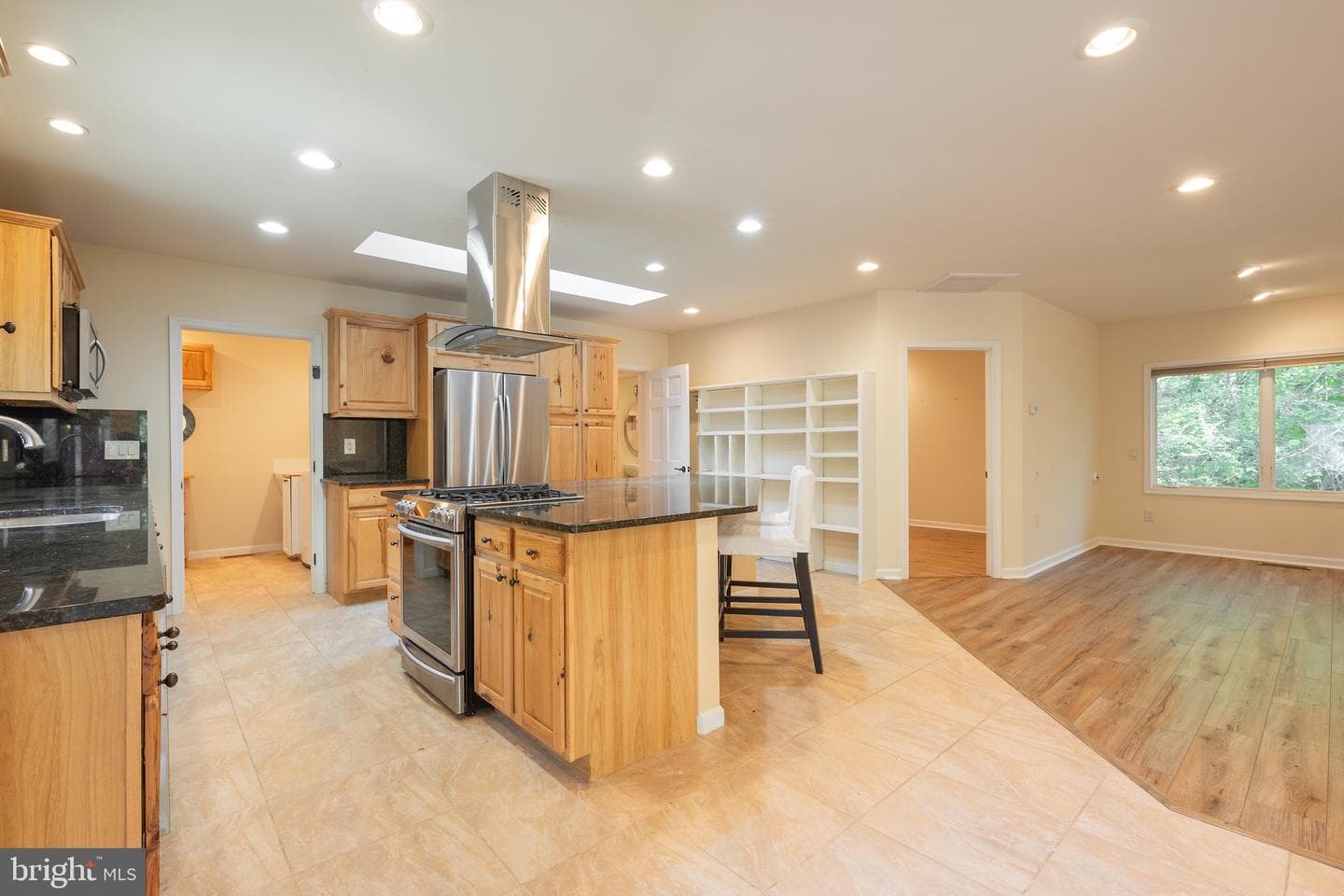 409 Whittaker Lane photo 12
