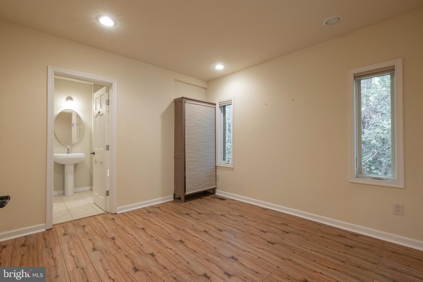 409 Whittaker Lane photo 20