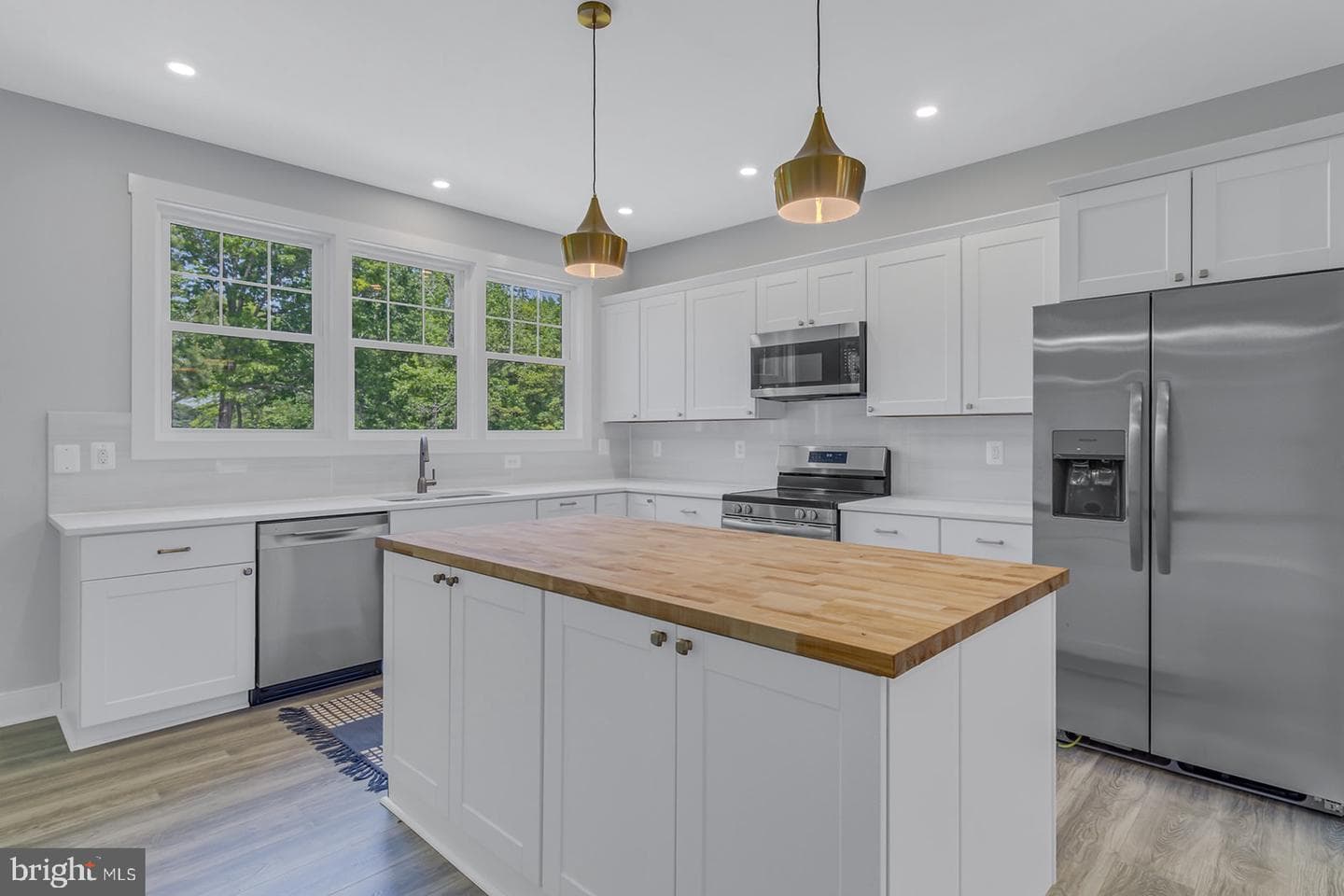 521 Taylor's Beach Road photo 16