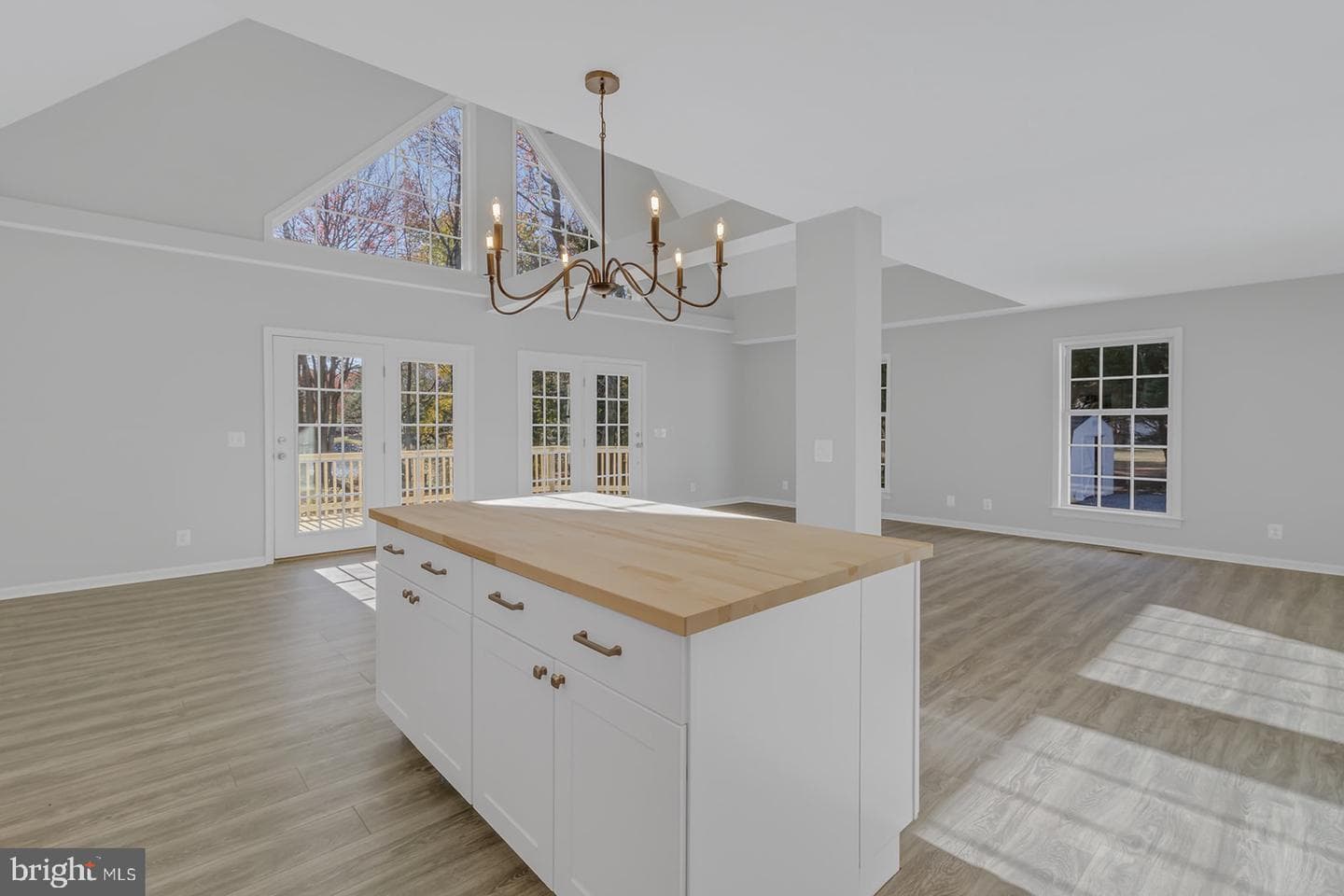 532 Twin Harbor Road photo 10