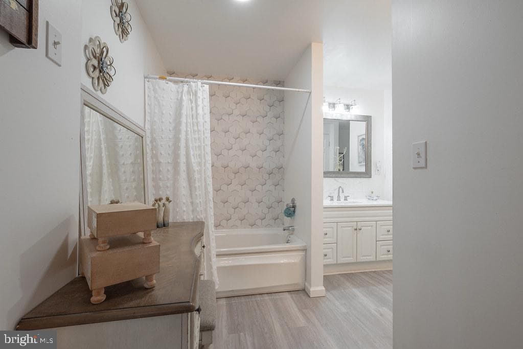 203 Blundons Road photo 27