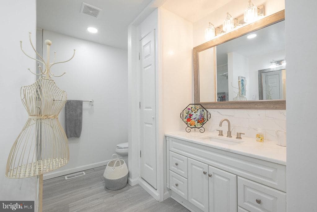 203 Blundons Road photo 29