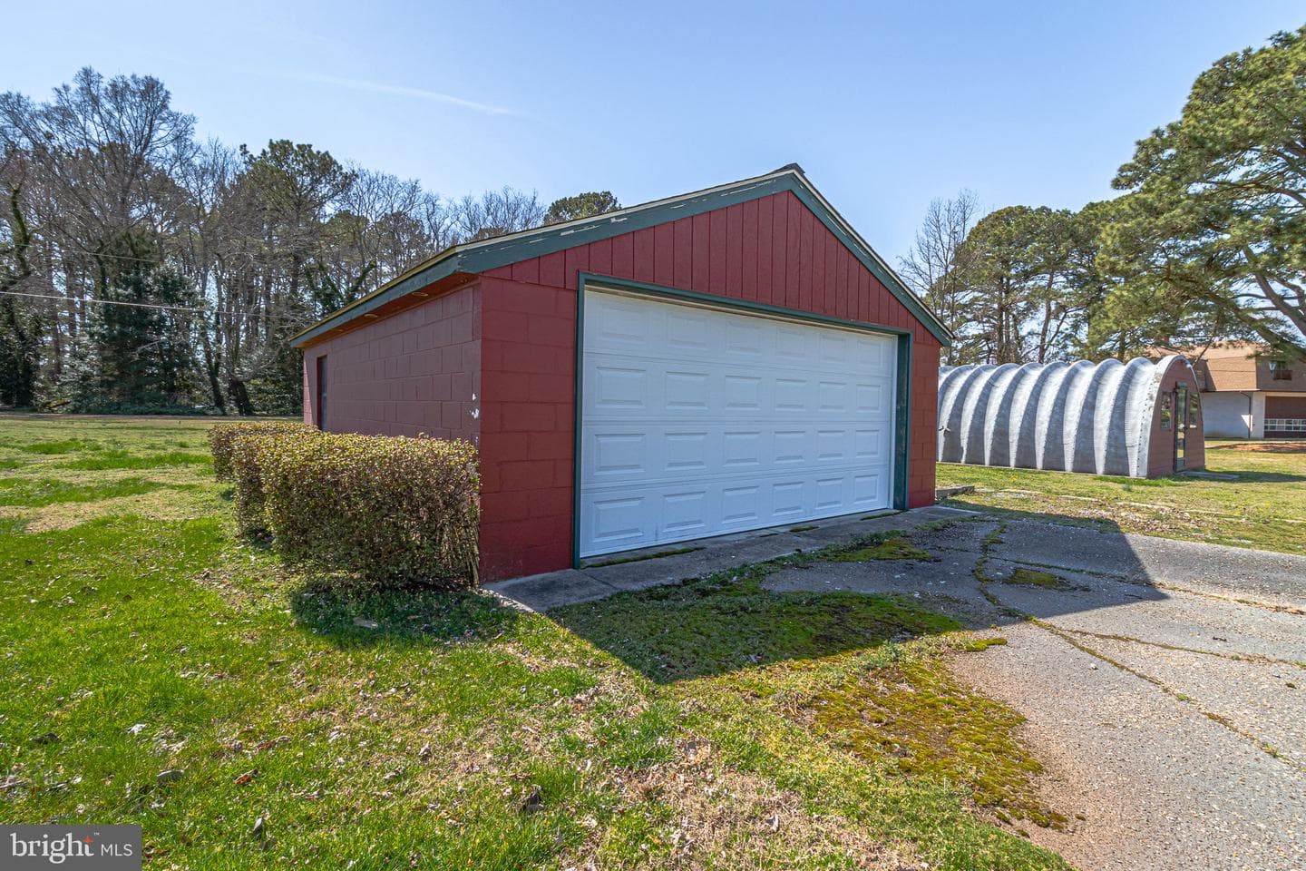 305 Colieville Lane photo 45