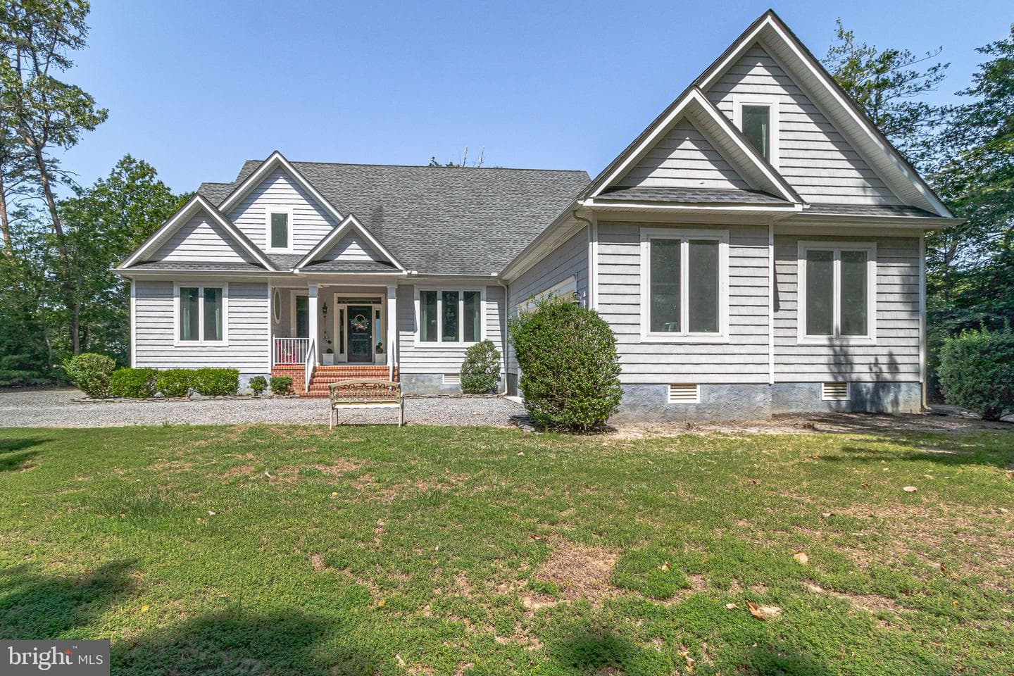 392 Laurel Lane photo 3