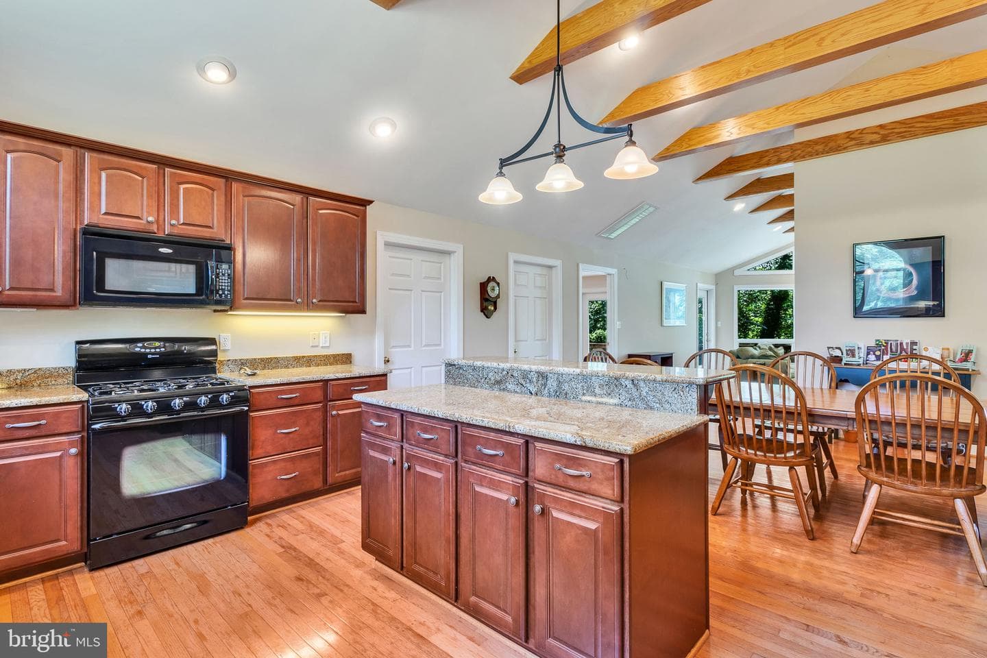 577 Melrose Road photo 13