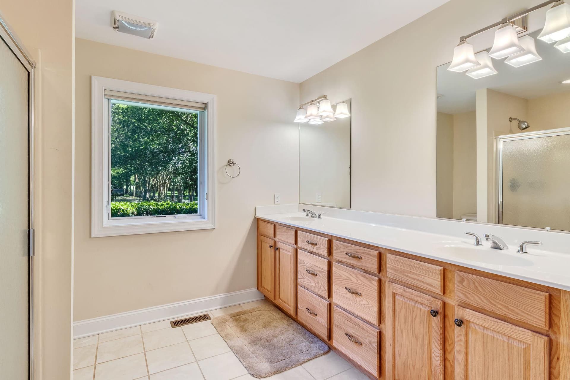 577 Melrose Road photo 24
