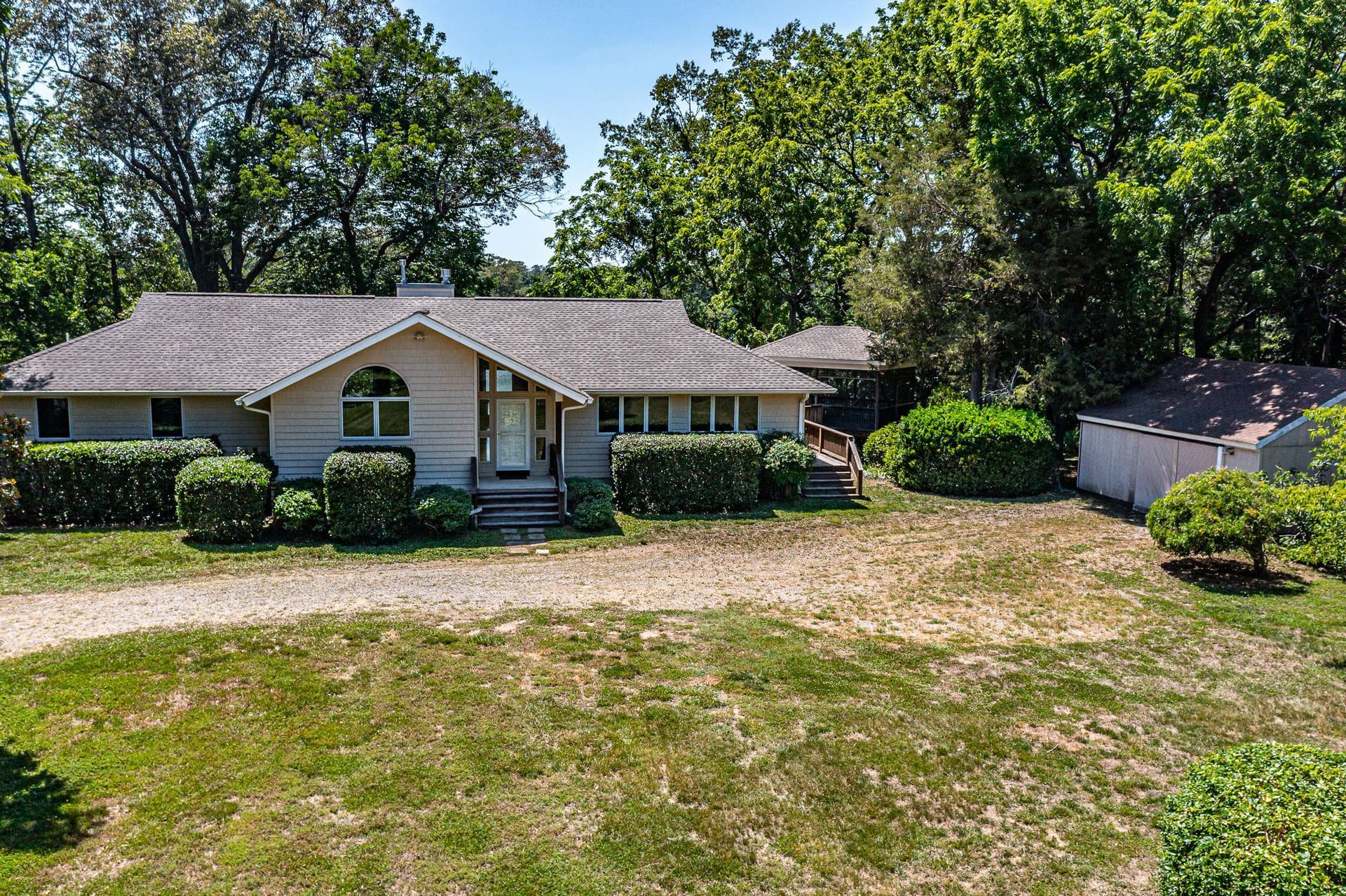 577 Melrose Road photo 60