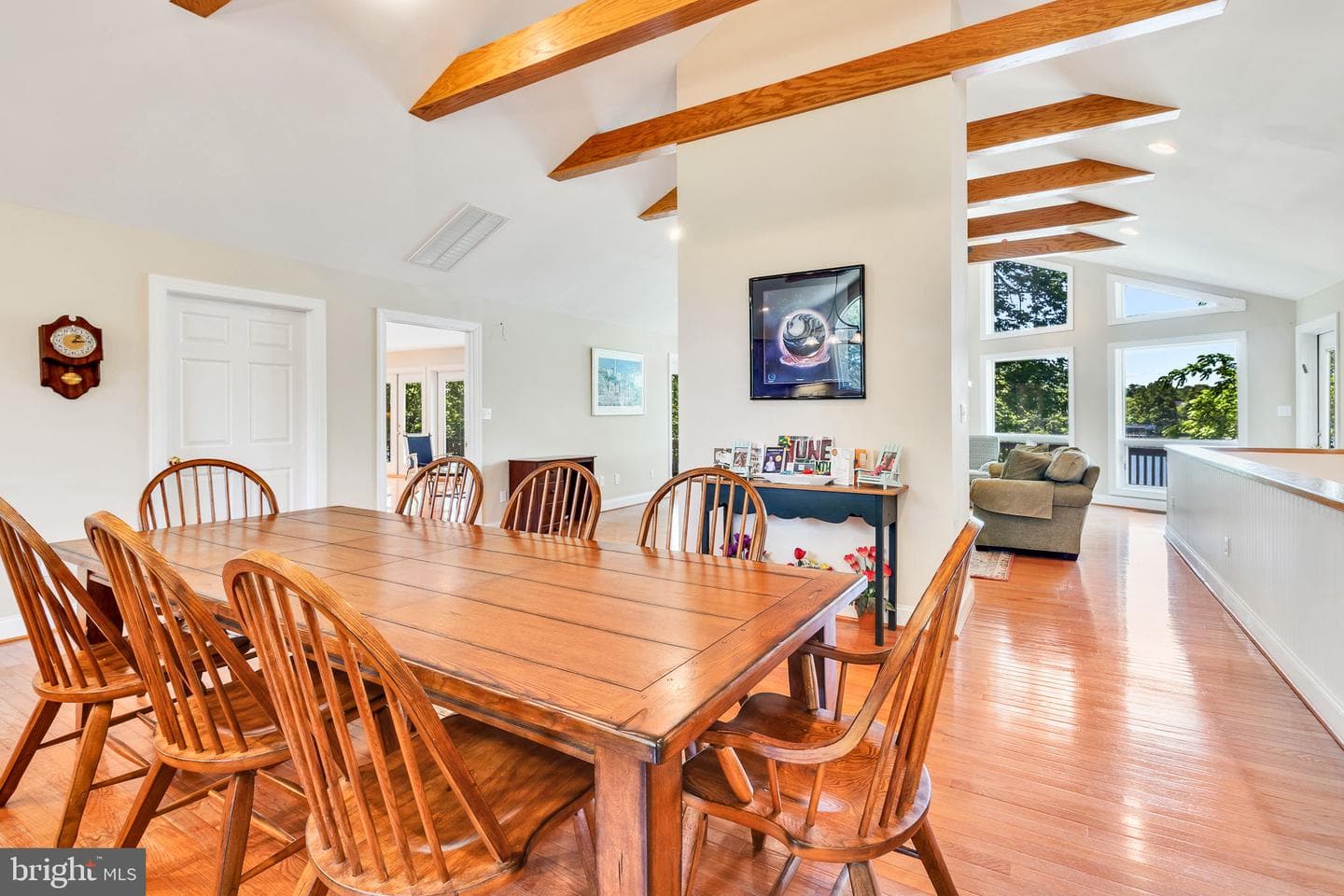 577 Melrose Road photo 8