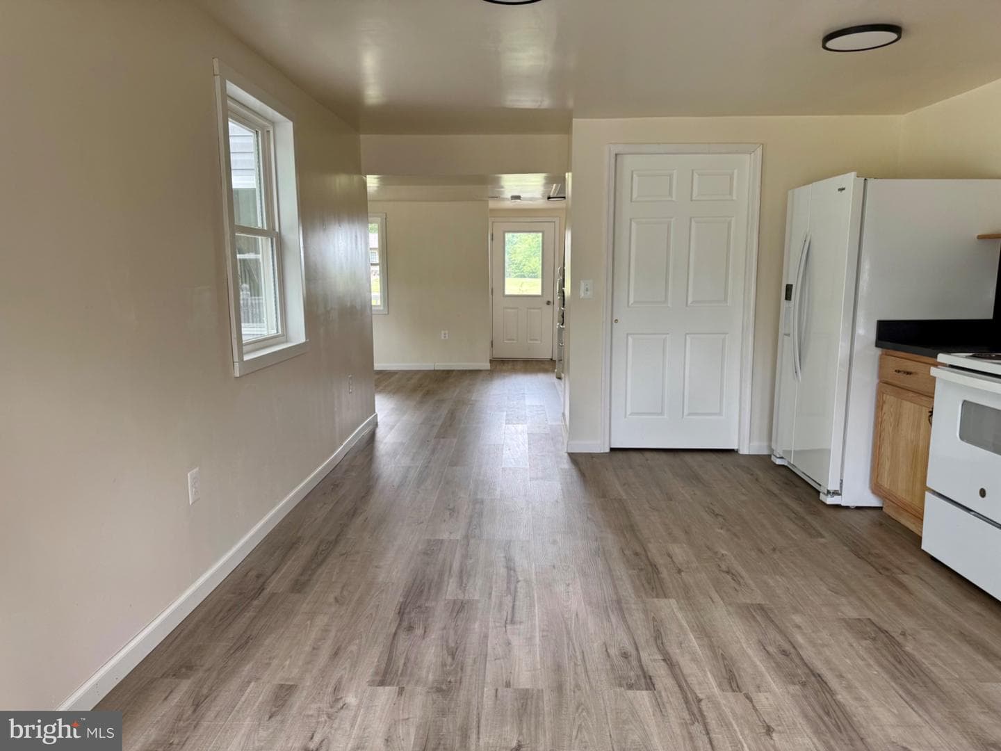 439 Valley Drive photo 7