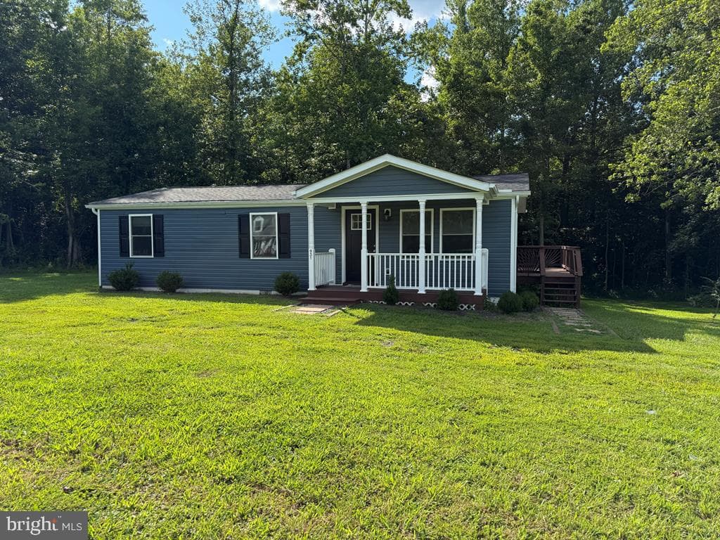 931 Light Street photo 1