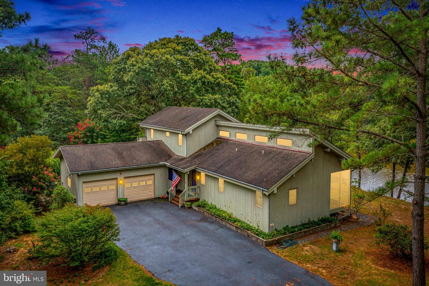1394 Steamboat Lane photo 1