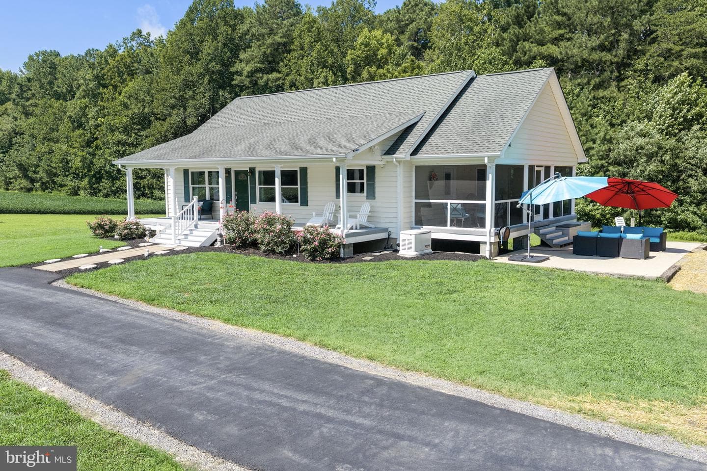 183 Carlson Road photo 1