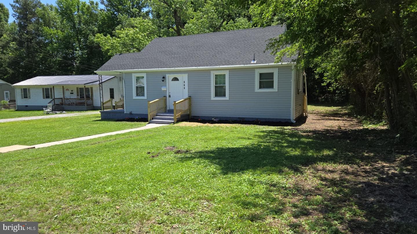 501 Tunstall Avenue photo 2