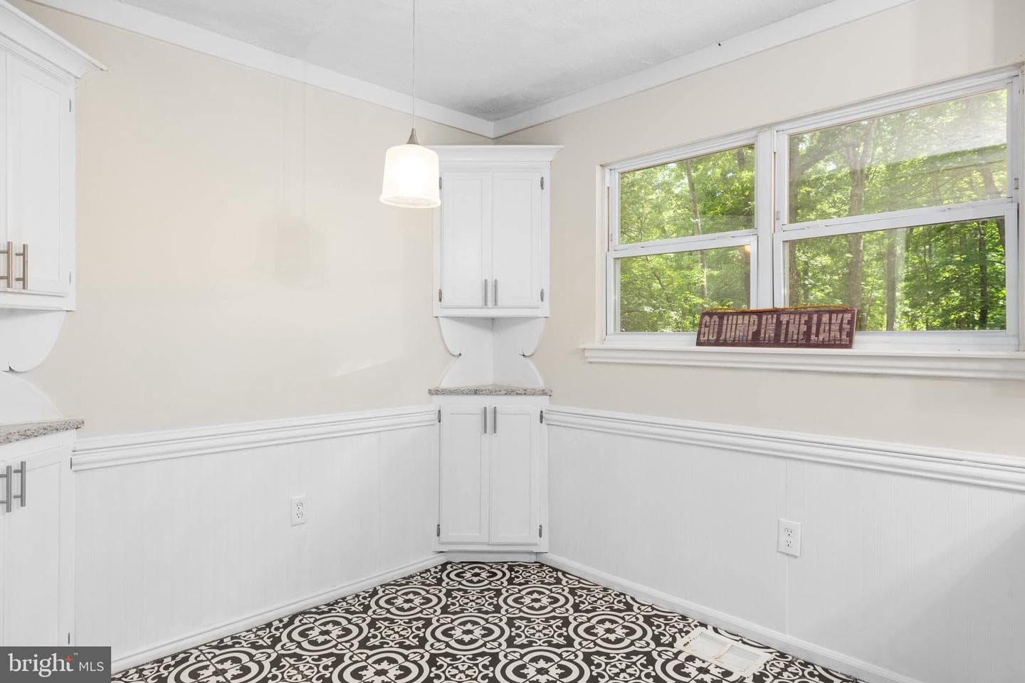 100 Creekside Drive photo 14