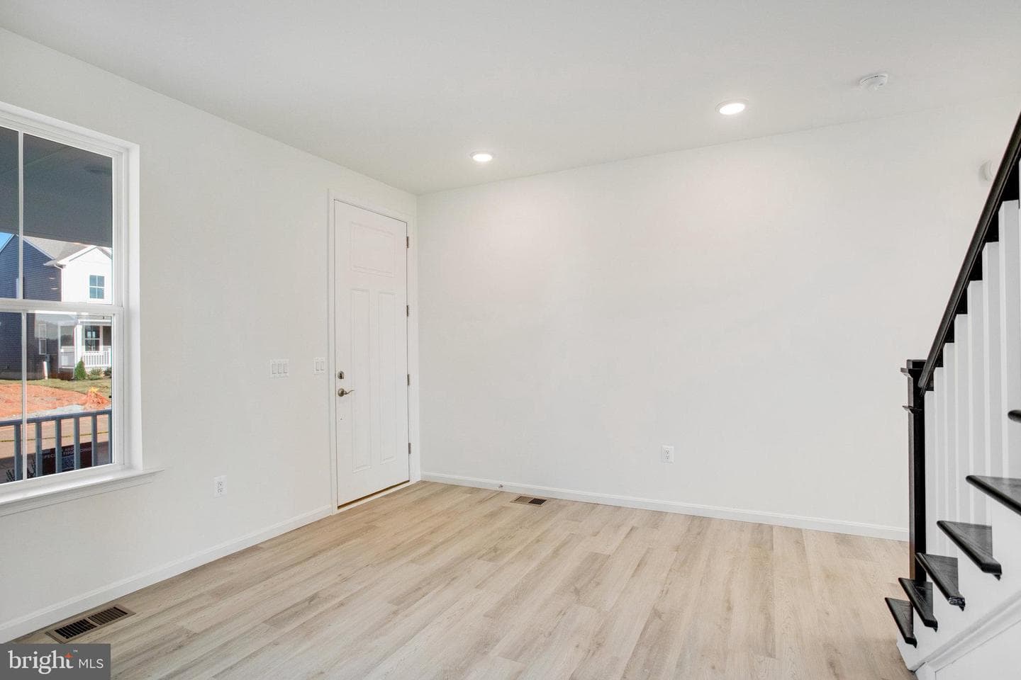 620 Clover Lane photo 7