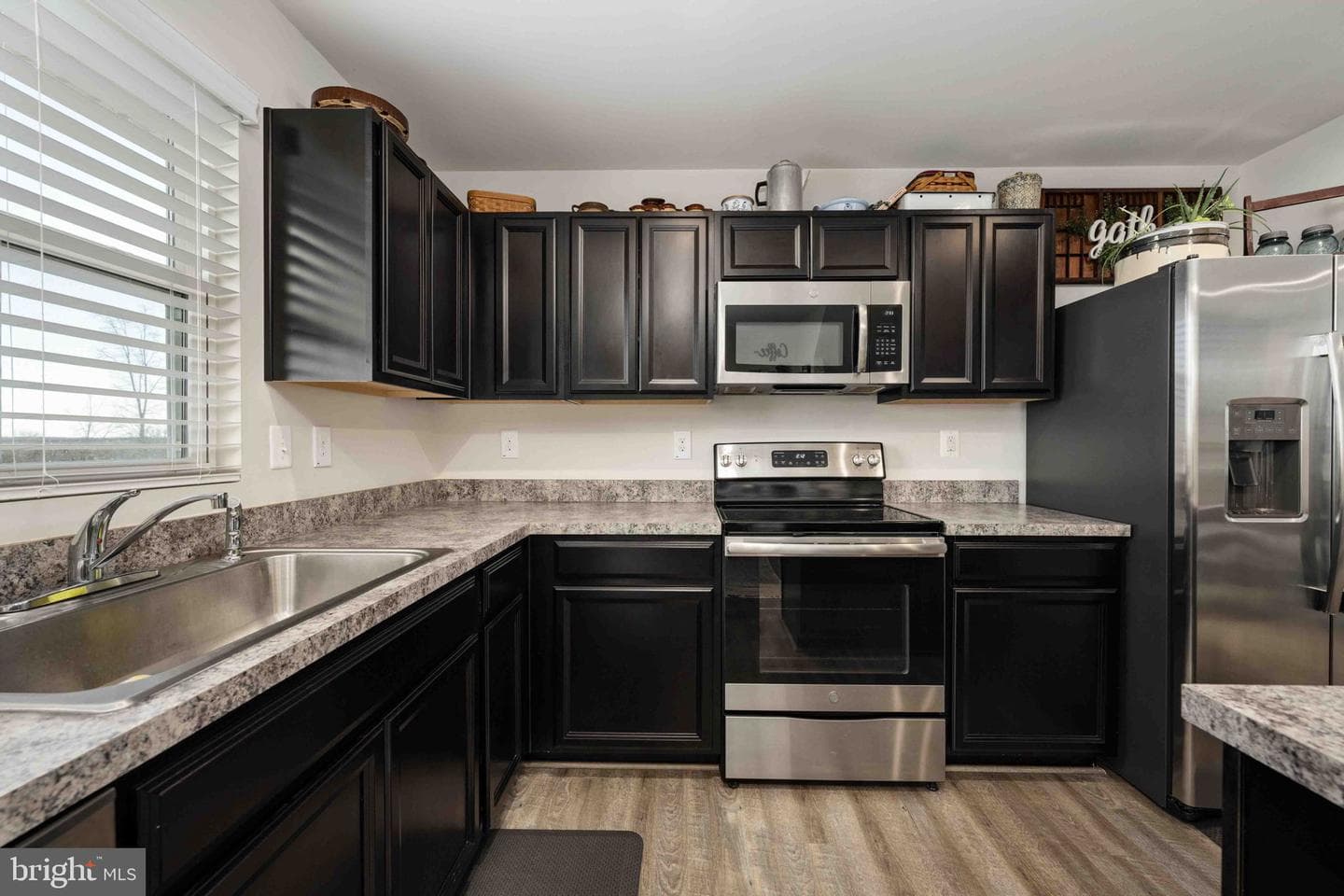 2840 Farzi Circle photo 19