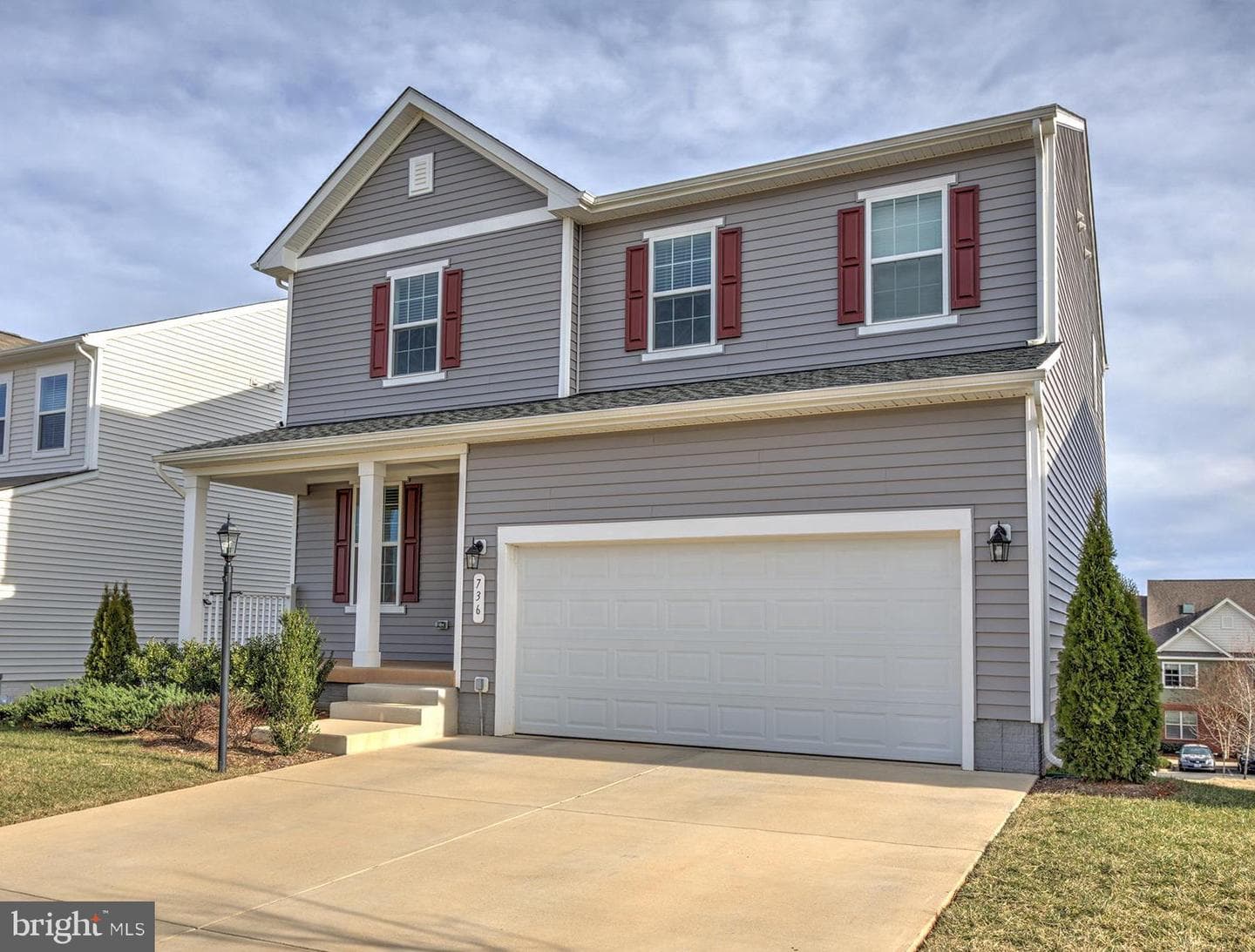736 Round Hill Drive photo 24