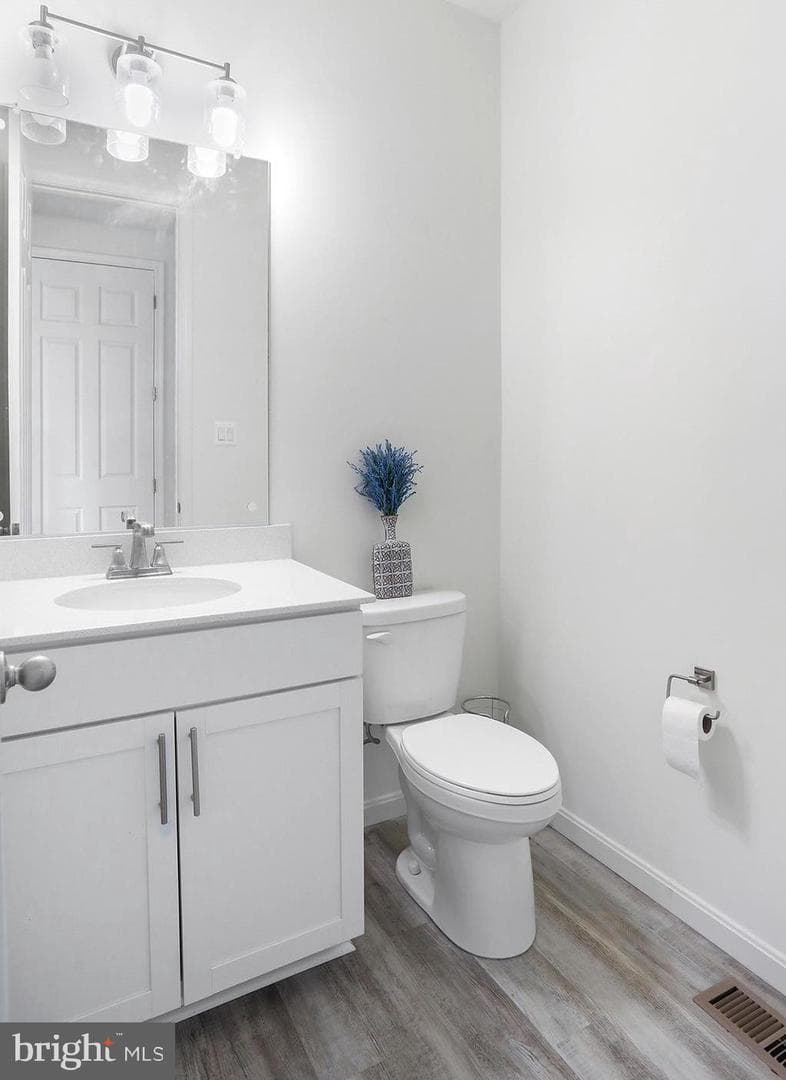 736 Round Hill Drive photo 35