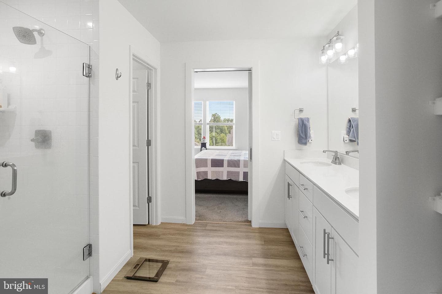 736 Round Hill Drive photo 40
