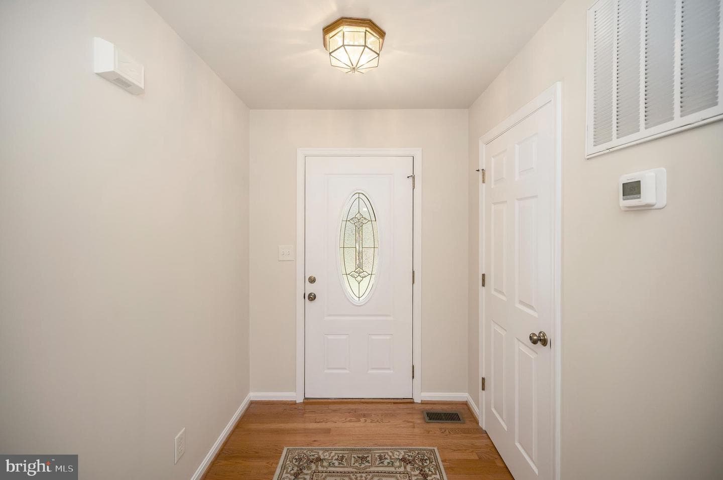 142 Washington Street photo 8
