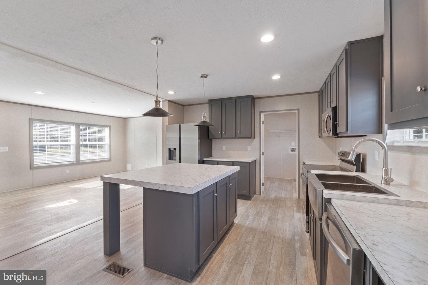 318 Union Avenue photo 12
