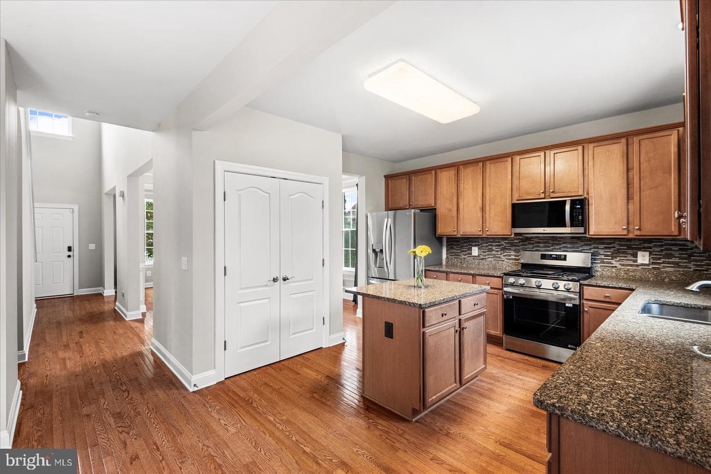 1461 Chesterfield Road photo 13