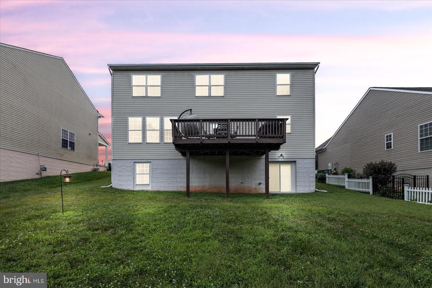 1461 Chesterfield Road photo 44