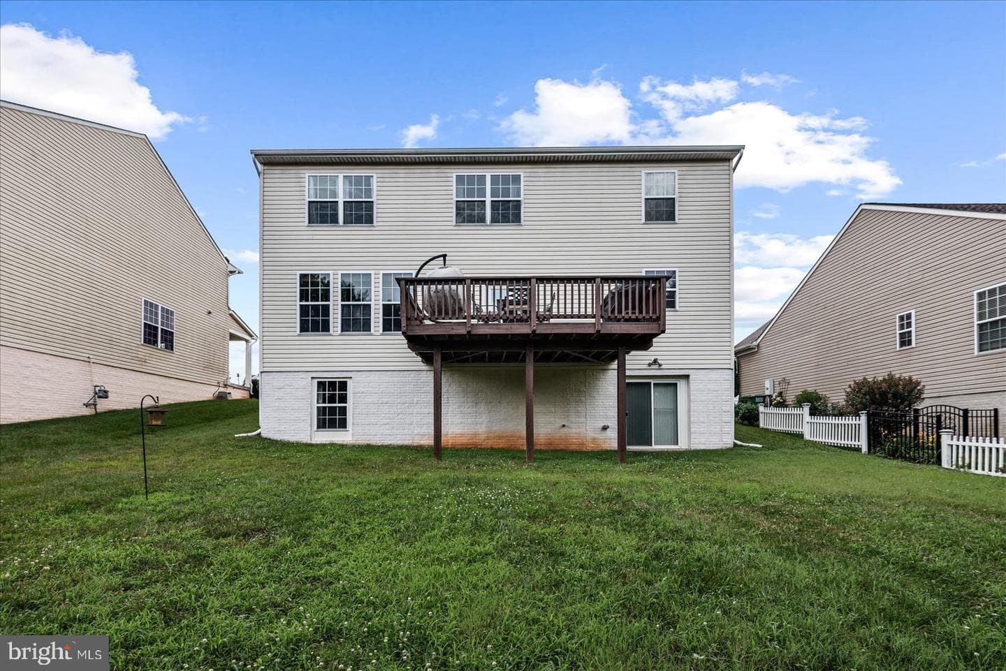 1461 Chesterfield Road photo 48