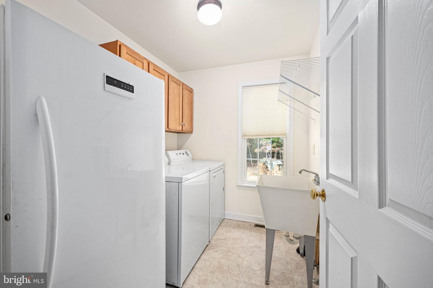 209 Edgemont Lane photo 16