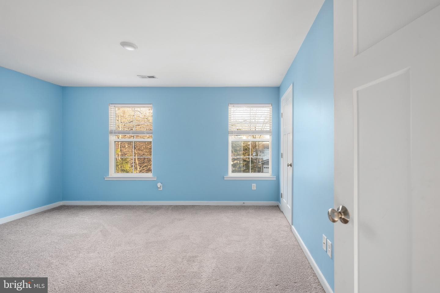 1002 Lakeview Pkwy photo 14