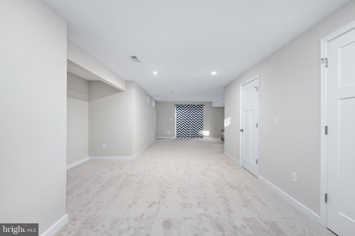 1002 Lakeview Pkwy photo 19
