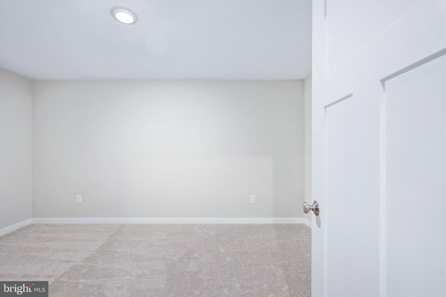 1002 Lakeview Pkwy photo 23