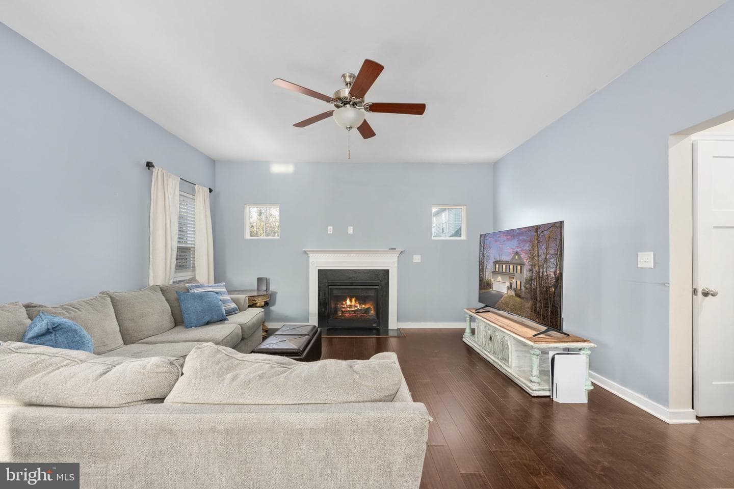 1002 Lakeview Pkwy photo 9
