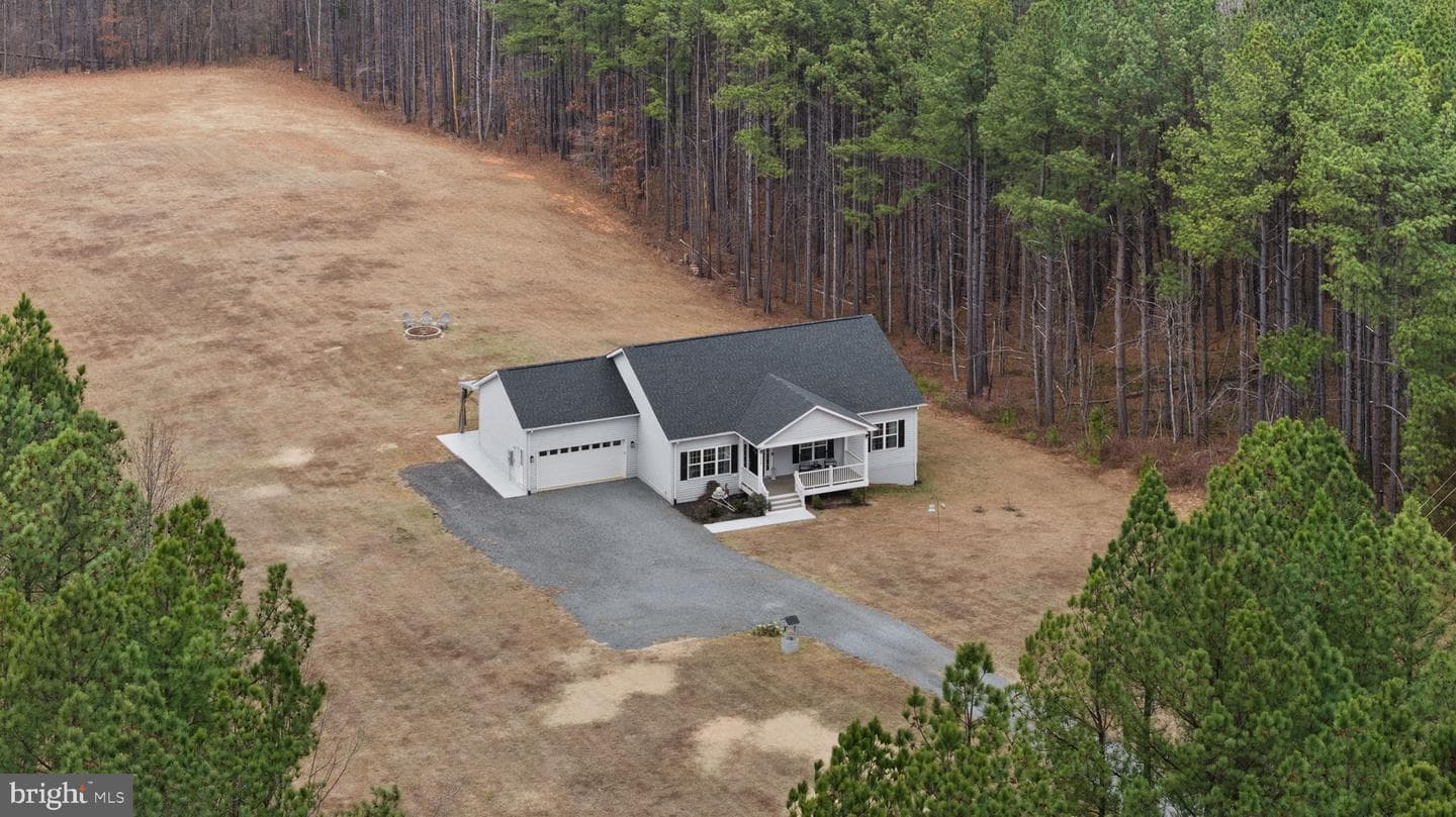 11026 Tower Road photo 6