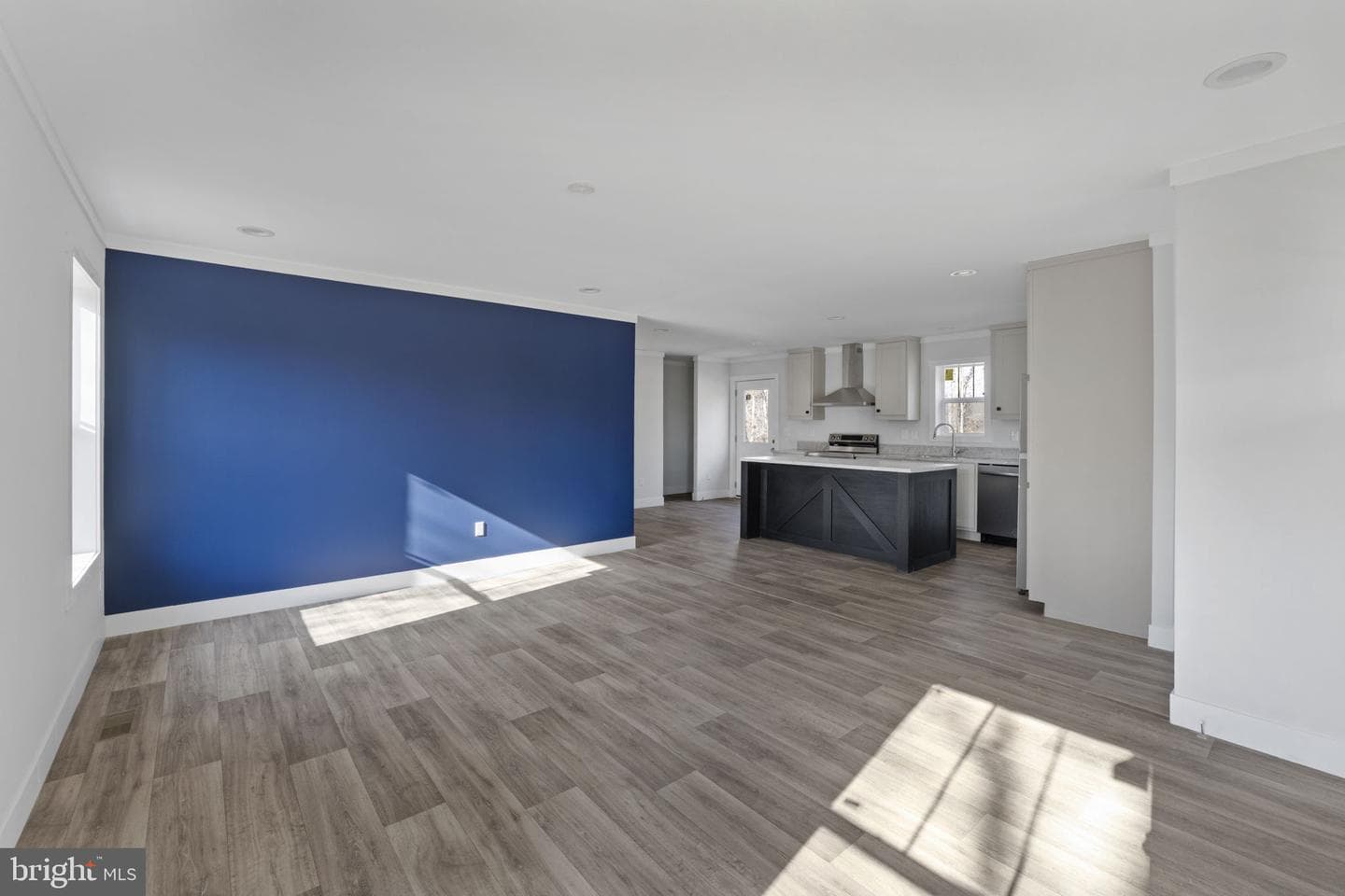 328 East Street photo 13